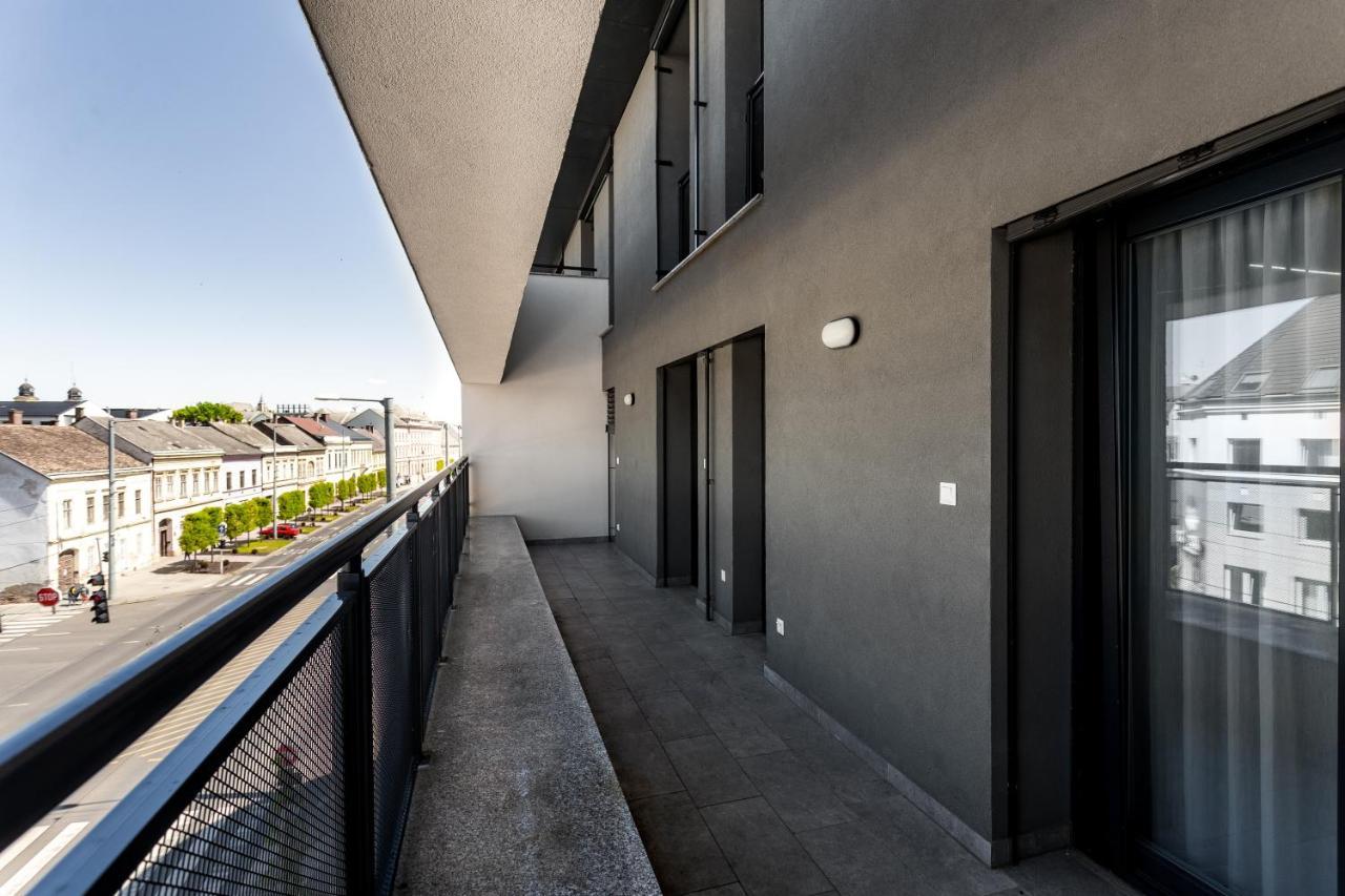 Avand Apartments דברצן מראה חיצוני תמונה